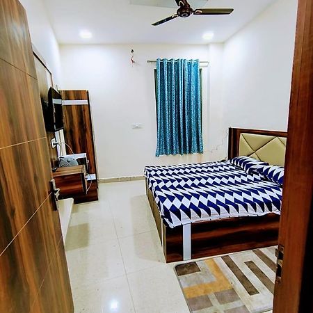 Hotel Dream Taj Family Rooms 200Mtr From Taj Mahal Agra  Exterior photo