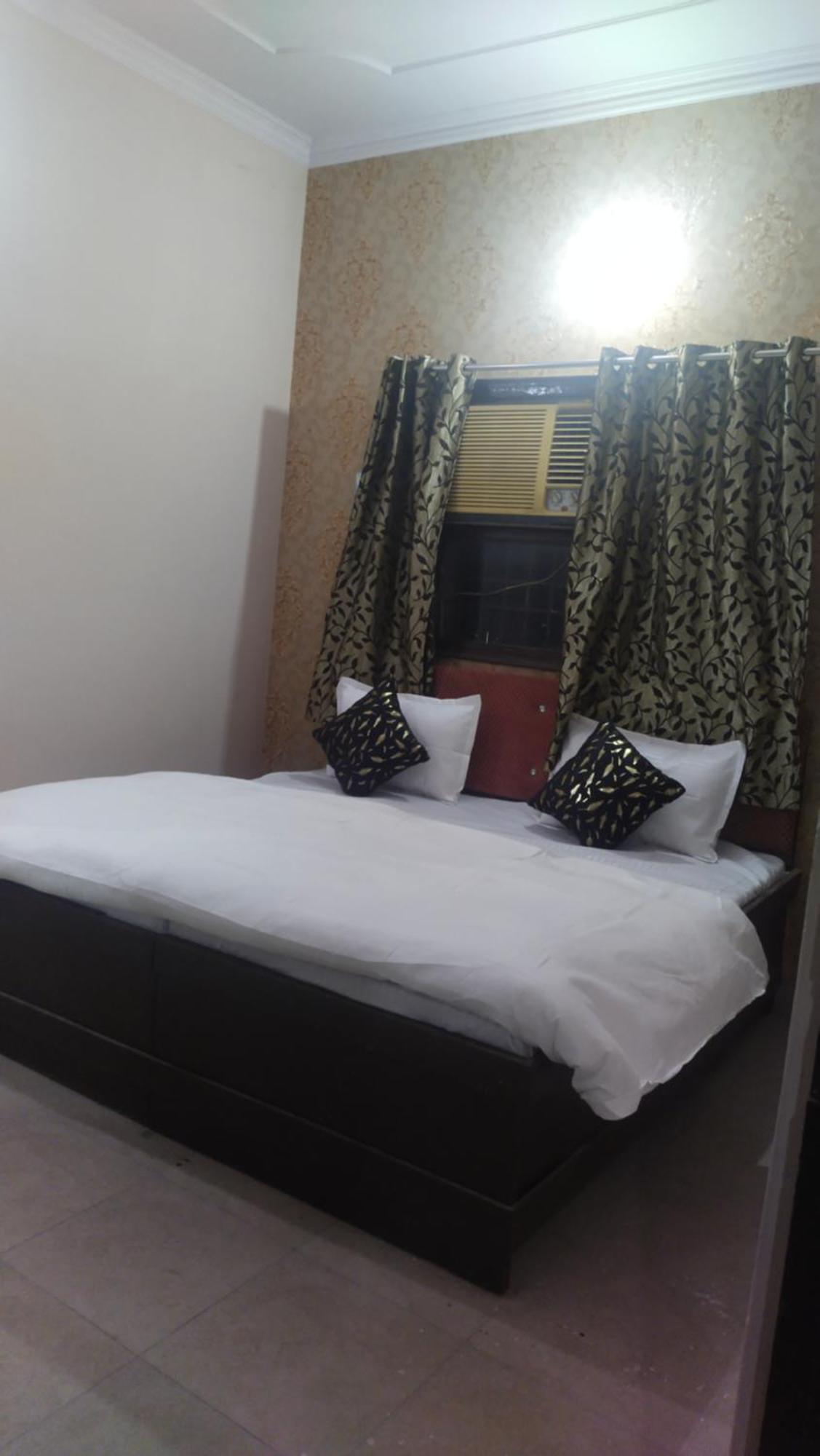 Hotel Dream Taj Family Rooms 200Mtr From Taj Mahal Agra  Exterior photo